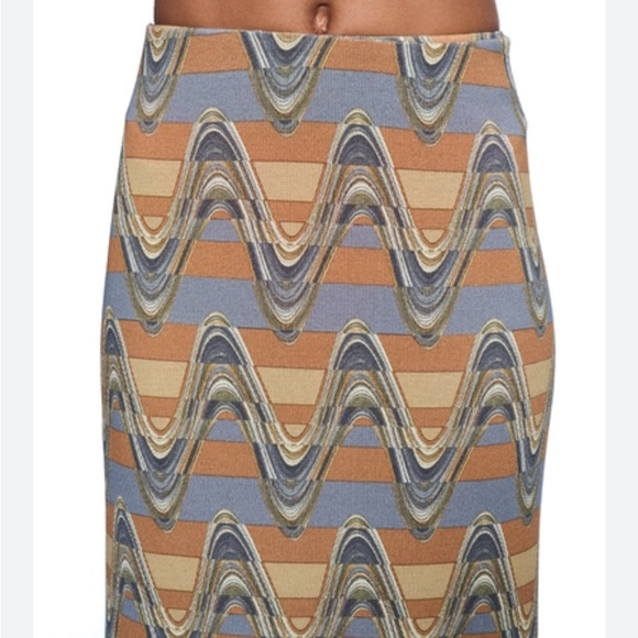 Faithful The Brand Elina Maxi Skirt in Ripple Green - Picture 5 of 12